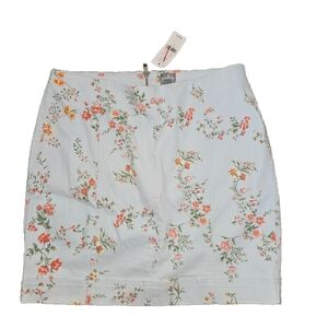Soho Light Blue Floral Pencil Skirt